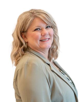 Headshot of Wendy Miner