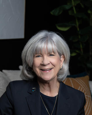 Headshot of Margie McIntyre