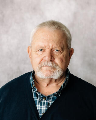 Headshot of Bob Bray