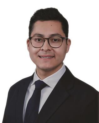 Headshot of Fabian Tovar