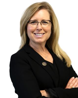 Headshot of Carolyn Plunkett