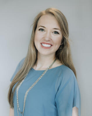 Headshot of Melanie Bennett