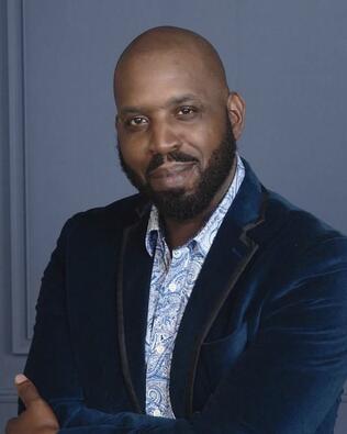 Headshot of David Guerra