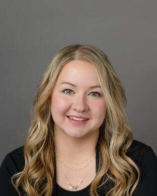 Headshot of Nicole Foster