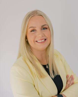 Headshot of Kasey Jasper
