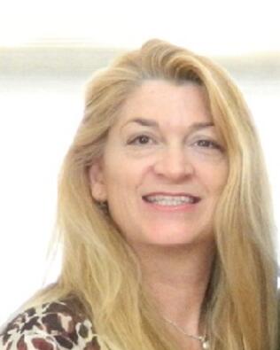 Headshot of Lori Brinegar