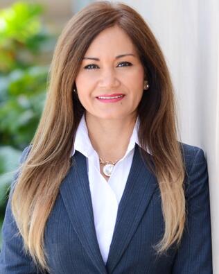 Headshot of Aurora Guzman
