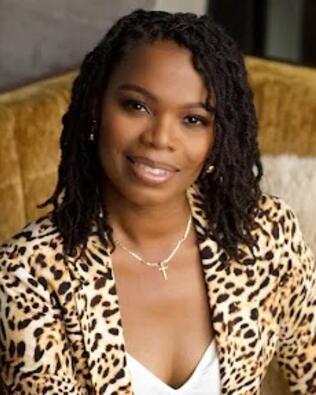 Headshot of Yalonda Gifford