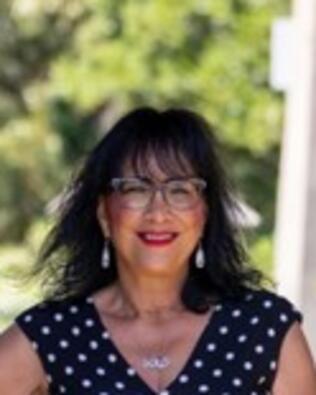 Headshot of Tracy Bonal
