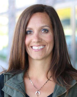 Headshot of Jennifer Clark