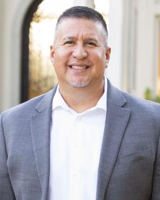 Headshot of Vincent Arbizo