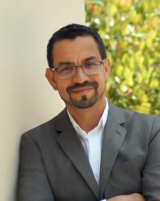 Headshot of Jose Antonio Gomez