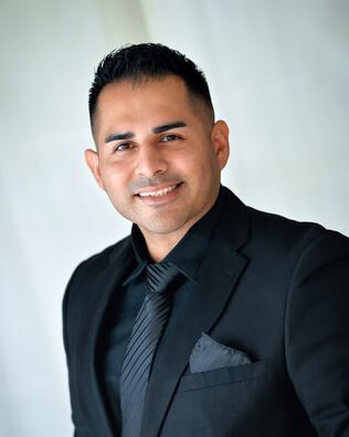 Headshot of Juan Rodriguez