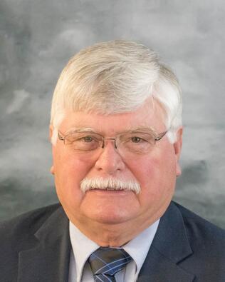 Headshot of Roger Steele
