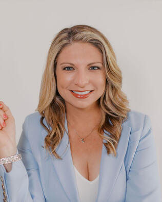 Headshot of Lauren Wilson