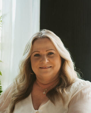 Headshot of Theresa K Ohlrogge