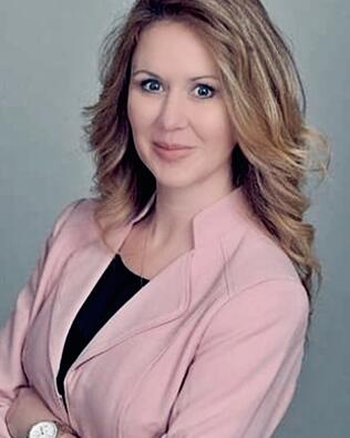 Headshot of Dana Speer