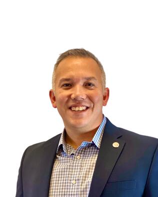 Headshot of Robert Yenshaw