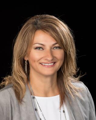 Headshot of Barbara Serwatka