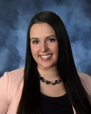 Headshot of Chelsea Greenaker