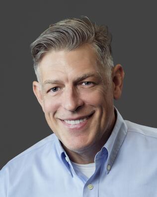 Headshot of Brett MacKnight