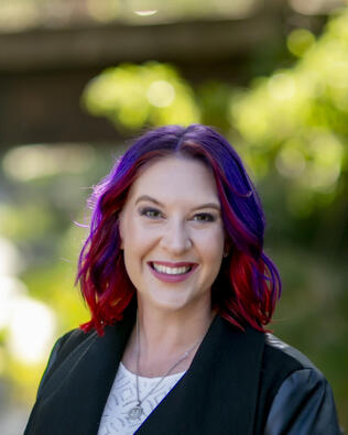 Headshot of April Moulton