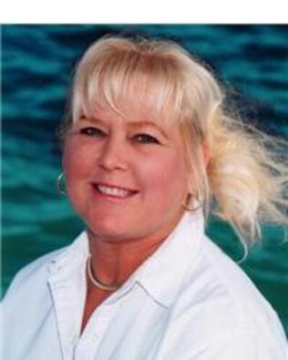 Headshot of Barbara Edgar