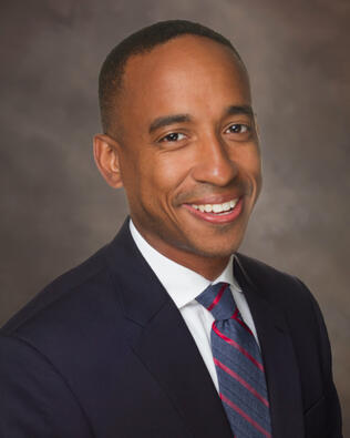 Headshot of Darnell Eaton