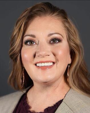Headshot of Michelle Barney