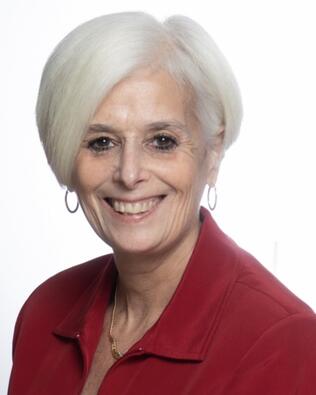 Headshot of Rae Lerner