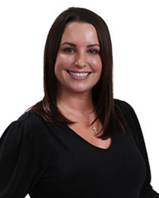 Headshot of Sarah Giddings