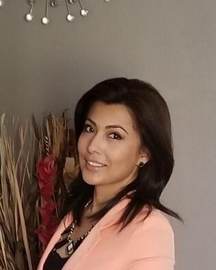 Headshot of Gina Howard