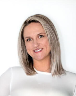 Headshot of Dava Farmer