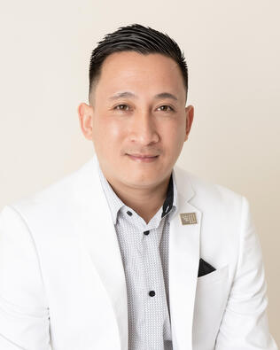 Headshot of Minh Quoc Tran