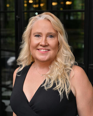Headshot of Sheri Keljo