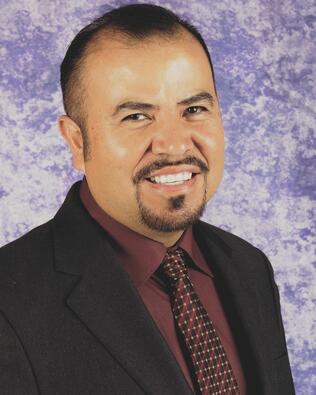 Headshot of Humberto Medina
