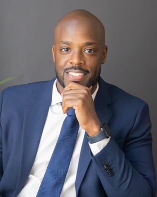 Headshot of Worrell Thomas