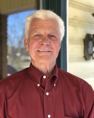 Headshot of Charles Hainline