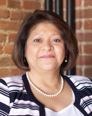 Headshot of Theresa Chatman
