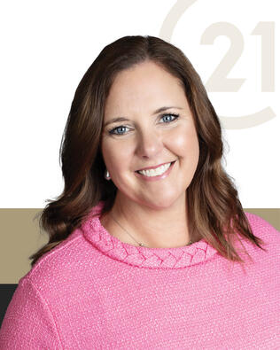 Headshot of Sarah Simon