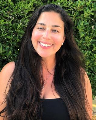 Headshot of Kelly Guzman