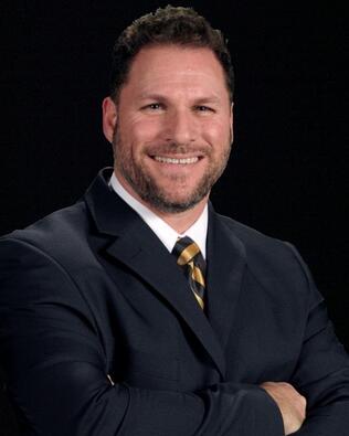Headshot of Albert Carioti