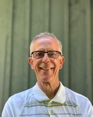 Headshot of Tom Coutts