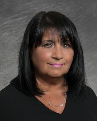 Headshot of Linda DiNapoli