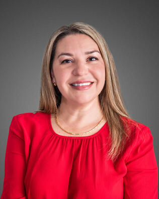 Headshot of Sara Covarrubias