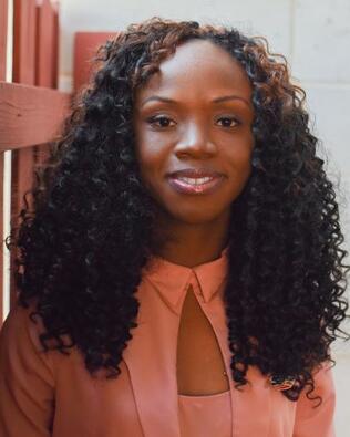 Headshot of Natasha Niles