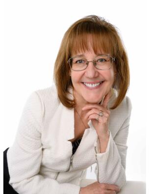 Headshot of Michelle Verucchi