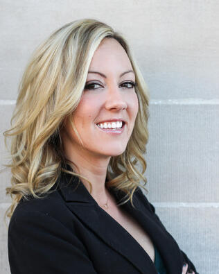 Headshot of Amy Davis