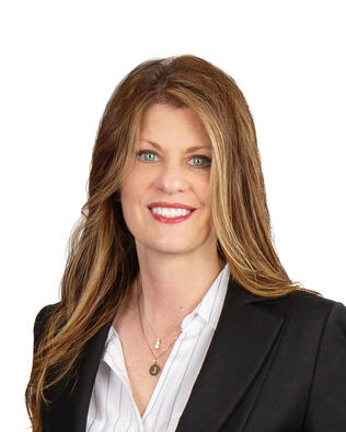 Headshot of Jennifer Arnett
