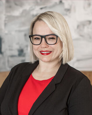 Headshot of Stephanie Purcell